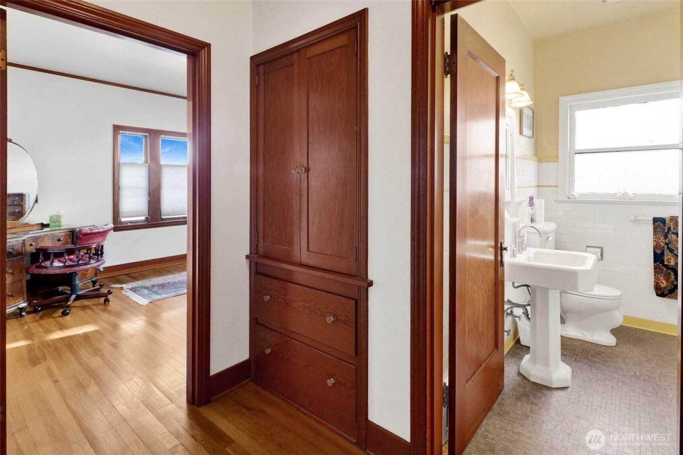 1211 14th Street , Bellingham, WA 98225