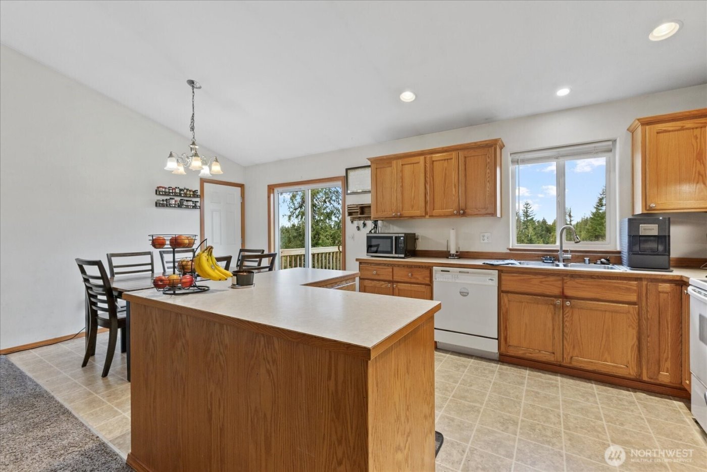 22122 79th Place NE, Granite Falls, WA 98252