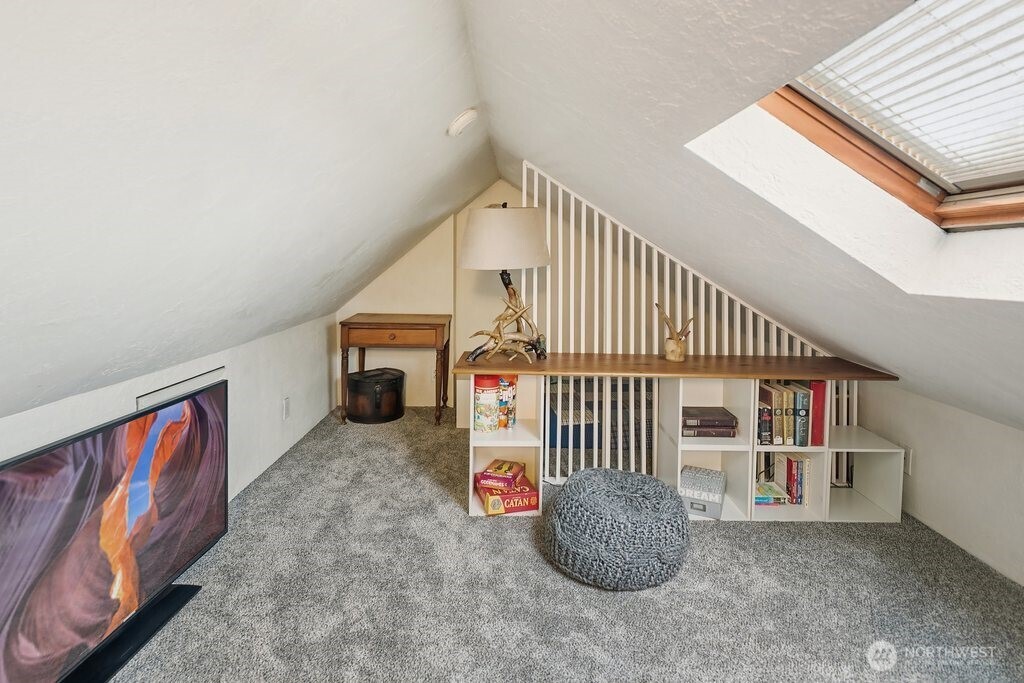 3847 Beach Drive SW, Seattle, WA 98116