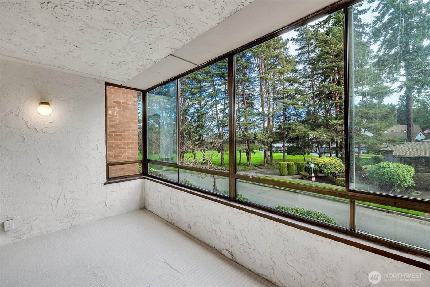 11019 B Glen Acres Drive S, Seattle, WA 98168-1581