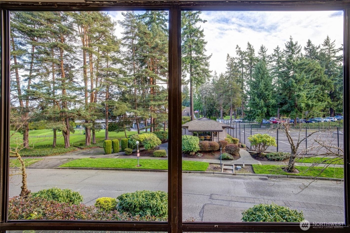 11019 B Glen Acres Drive S, Seattle, WA 98168-1581