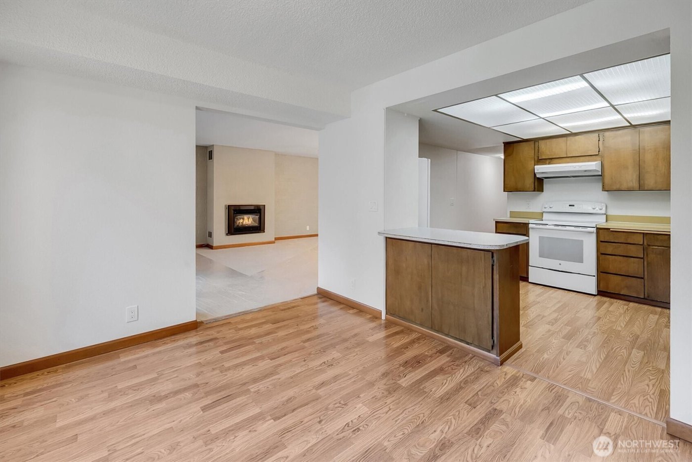 11019 B Glen Acres Drive S, Seattle, WA 98168-1581