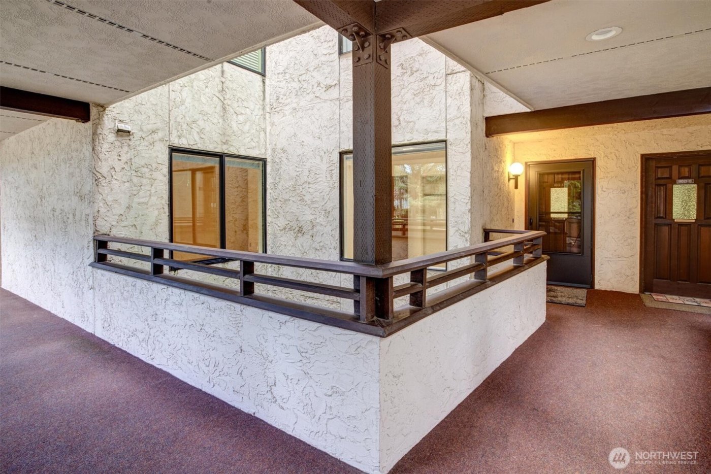 11019 B Glen Acres Drive S, Seattle, WA 98168-1581