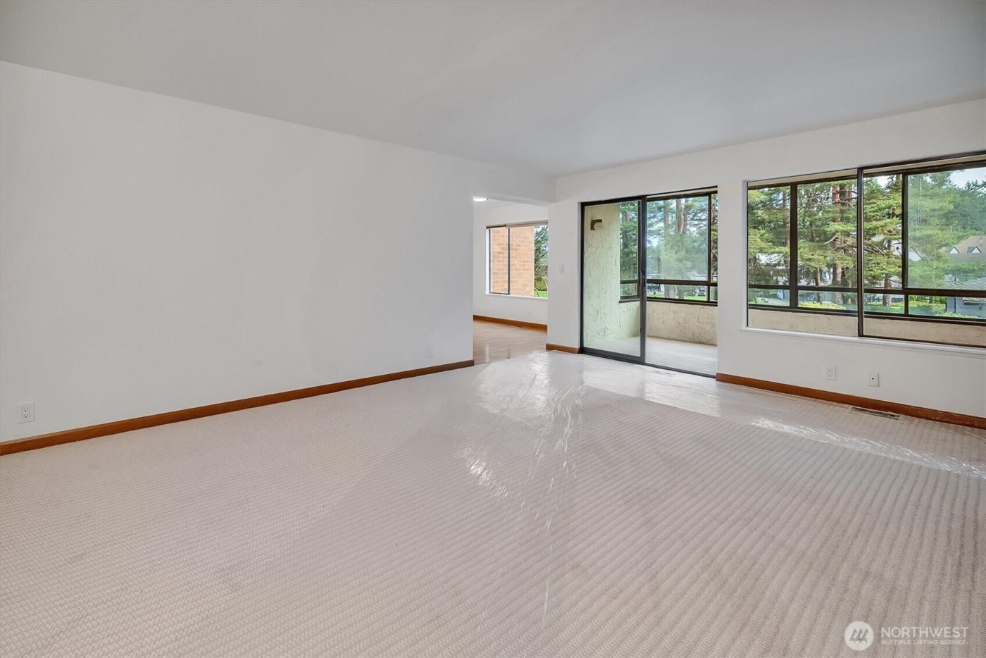 11019 B Glen Acres Drive S, Seattle, WA 98168-1581