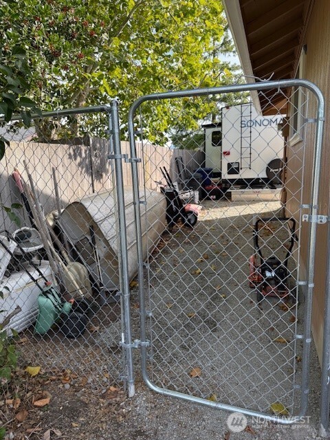 420 Rosewood Drive , Buckley, WA 98321