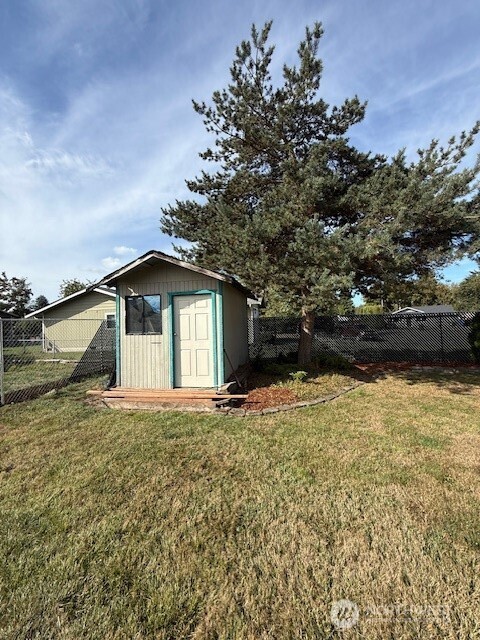 420 Rosewood Drive , Buckley, WA 98321