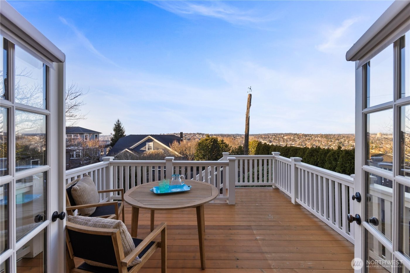 426 Smith Street , Seattle, WA 98109