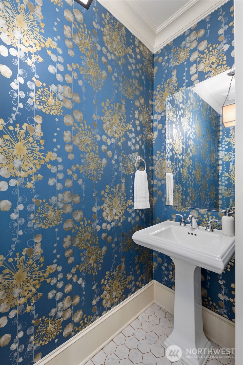 426 Smith Street , Seattle, WA 98109