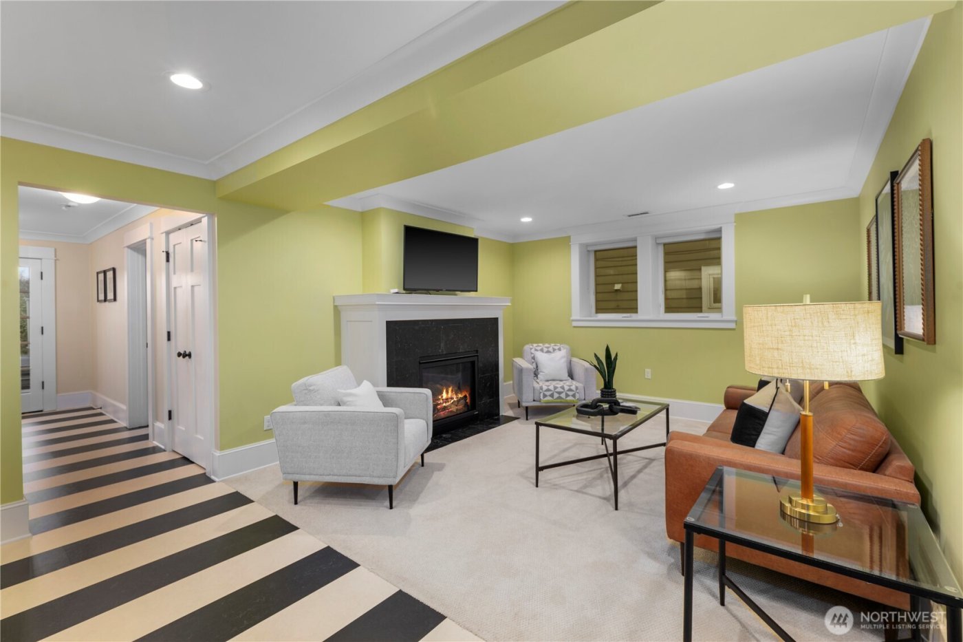 426 Smith Street , Seattle, WA 98109