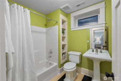 426 Smith Street , Seattle, WA 98109 - Photo 26