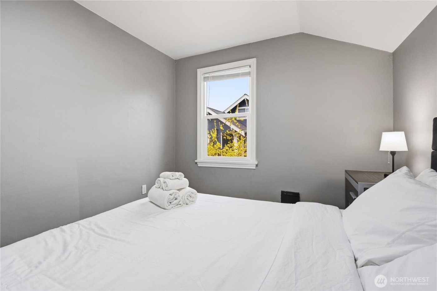 5506 5th Avenue NW, Seattle, WA 98017