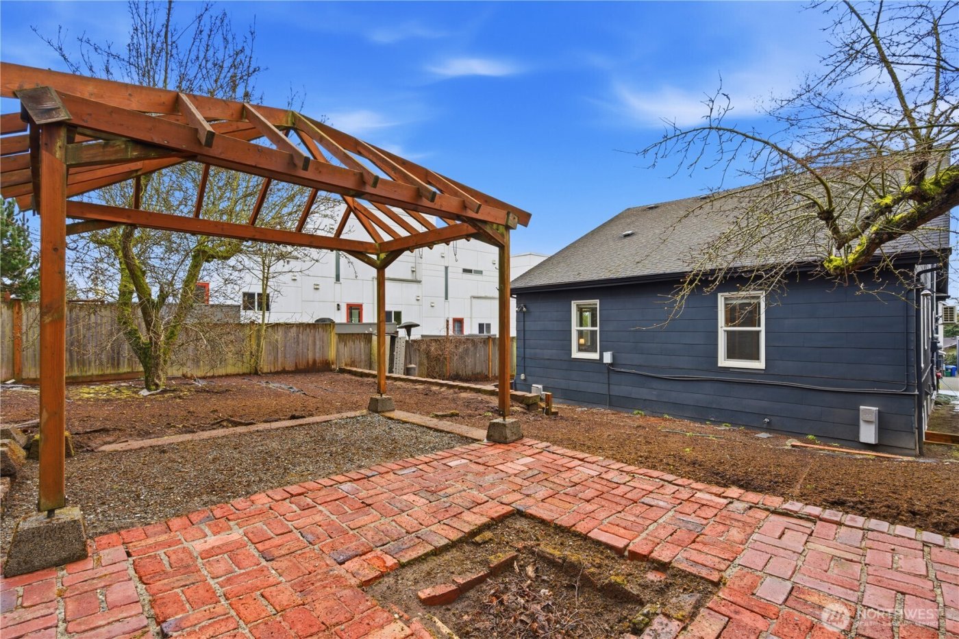 5506 5th Avenue NW, Seattle, WA 98017