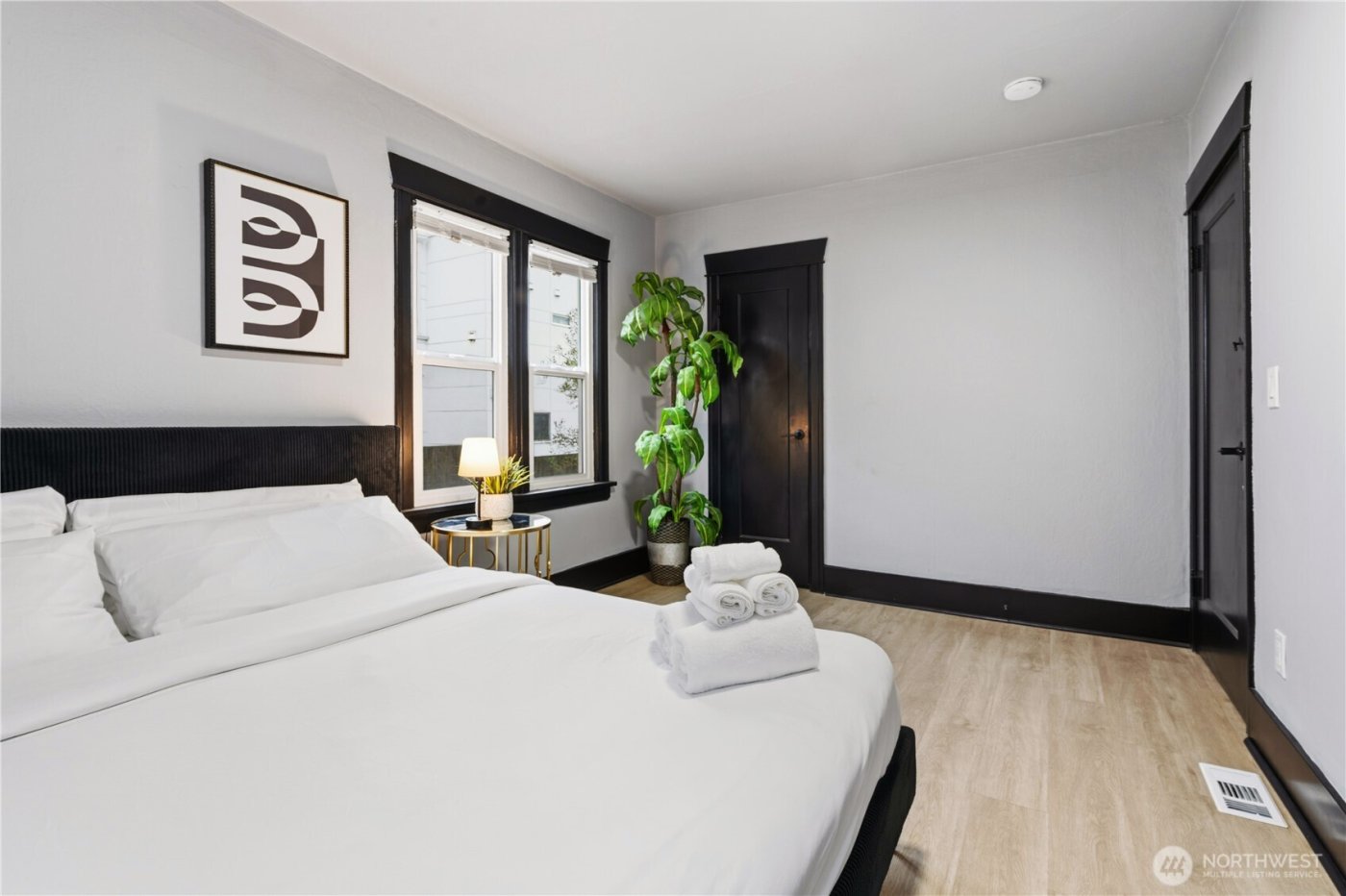 5506 5th Avenue NW, Seattle, WA 98017