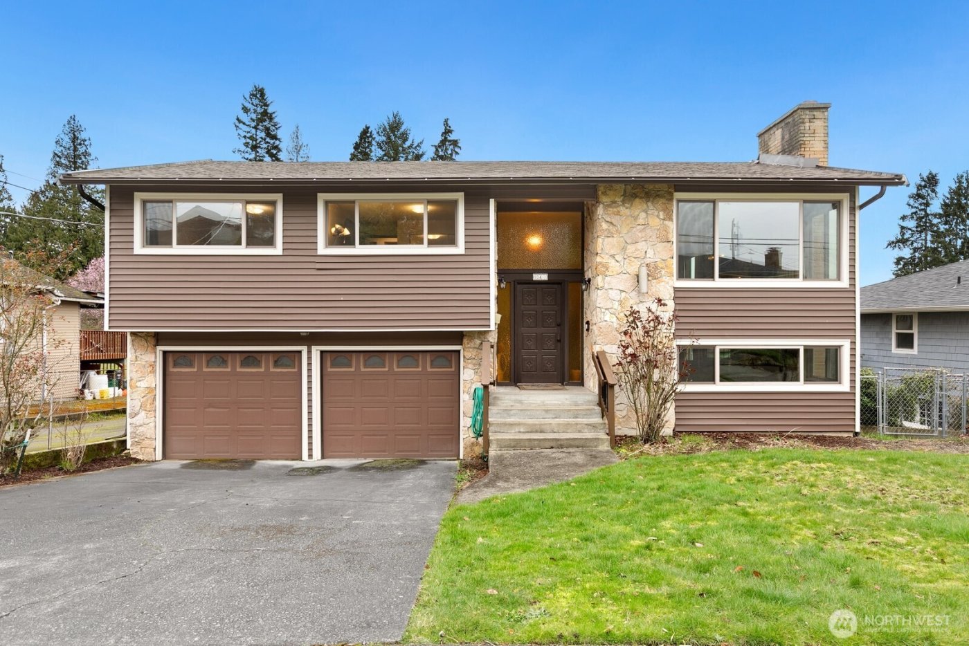 10411 57th Avenue S, Seattle, WA 98178