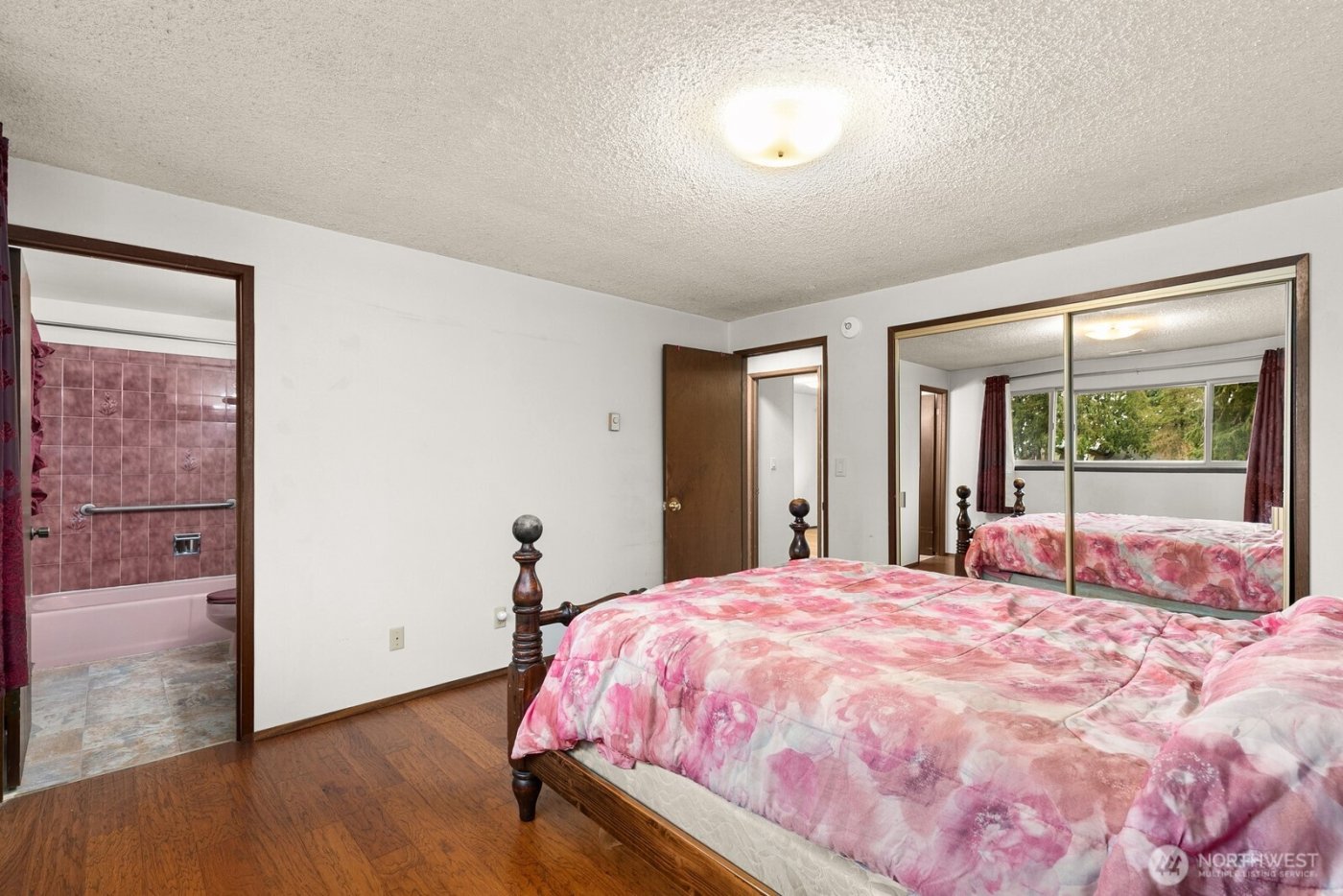 10411 57th Avenue S, Seattle, WA 98178