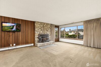 10411 57th Avenue S, Seattle, WA 98178 - Photo 2