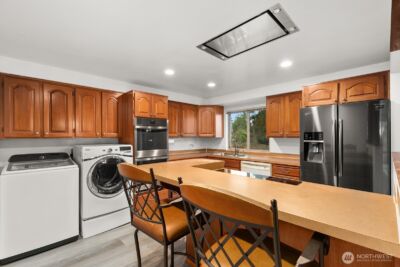 10411 57th Avenue S, Seattle, WA 98178 - Photo 8