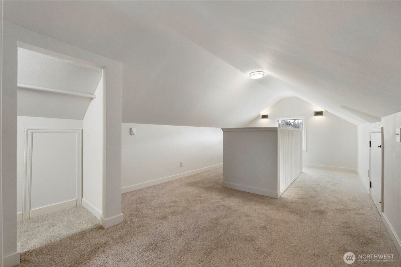 319 4th Avenue SE, Puyallup, WA 98372