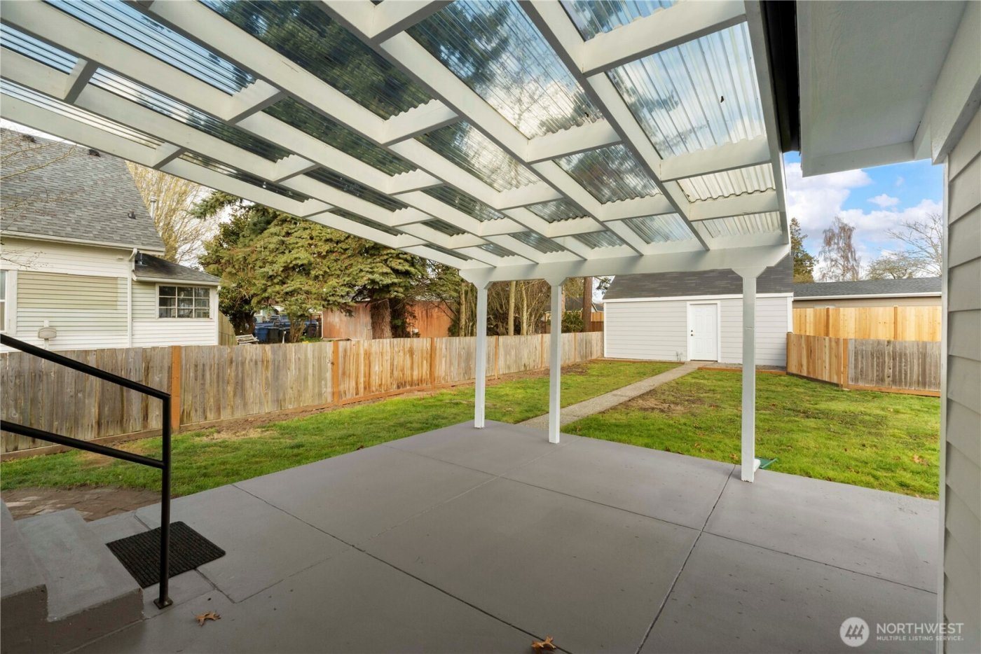 319 4th Avenue SE, Puyallup, WA 98372