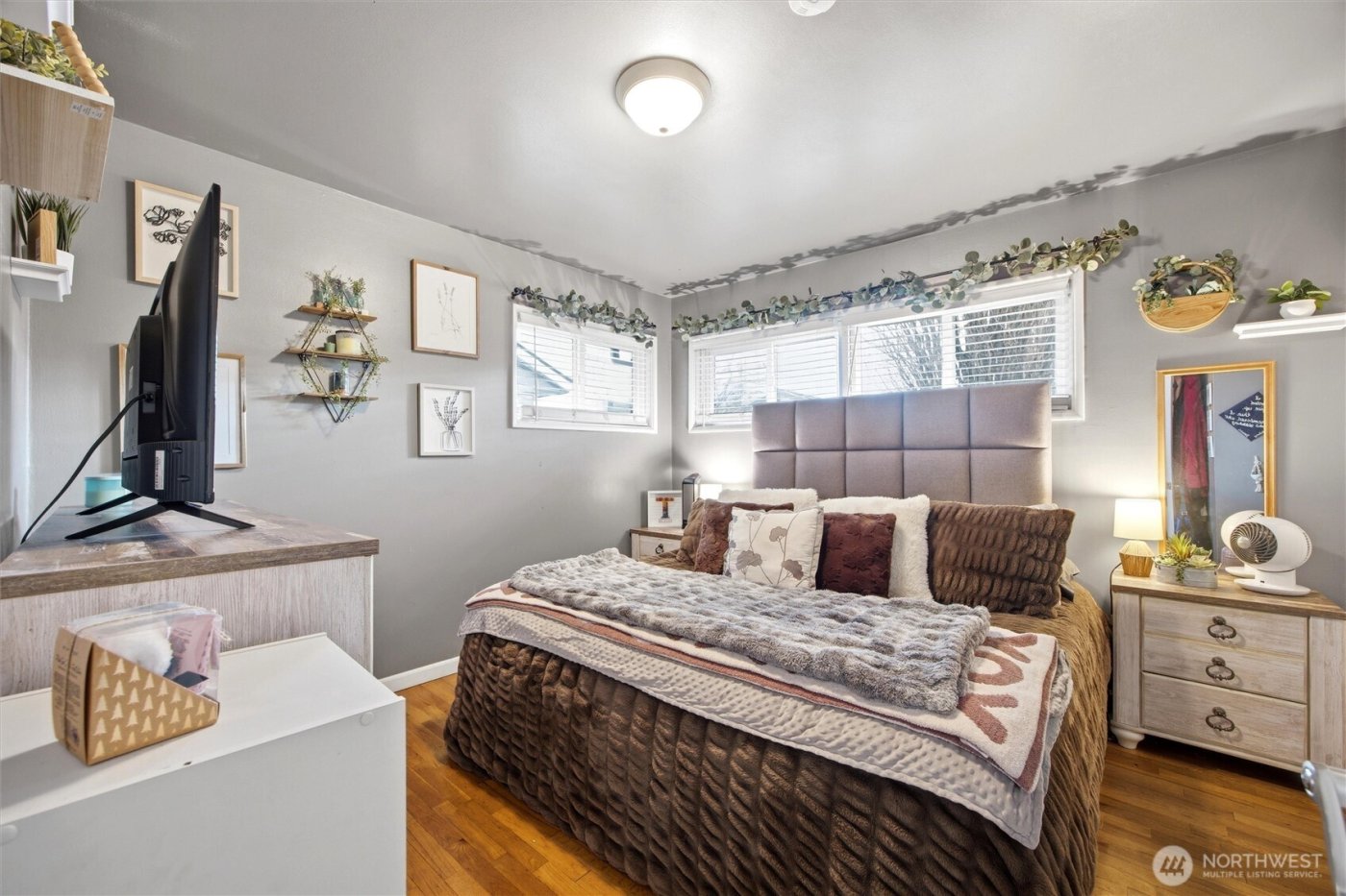 1715 N 15th Avenue , Pasco, WA 99301