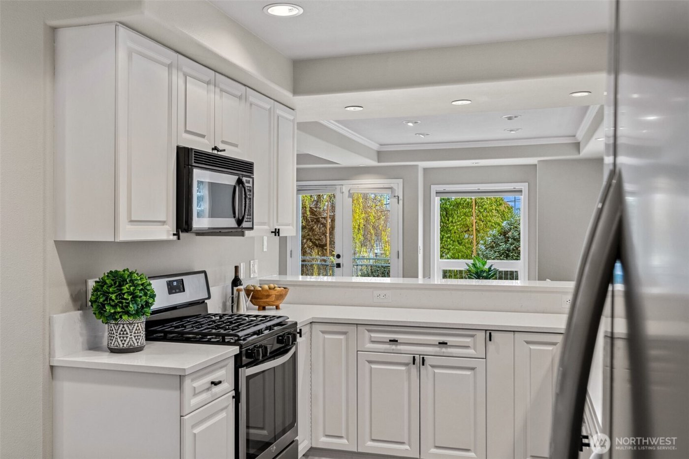 1203 5th Avenue N, Seattle, WA 98109