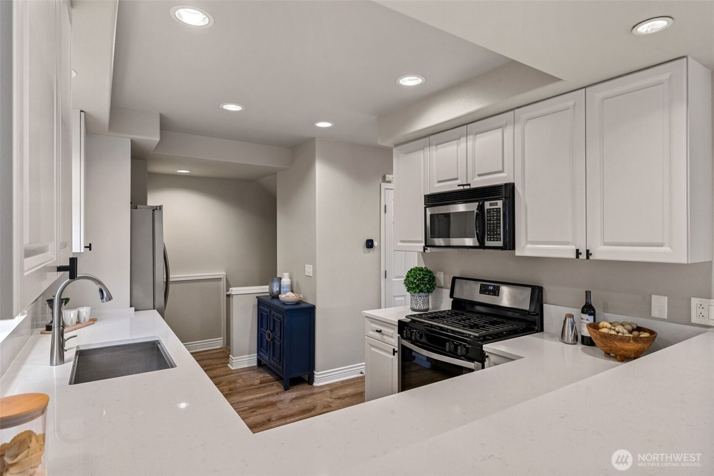 1203 5th Avenue N, Seattle, WA 98109