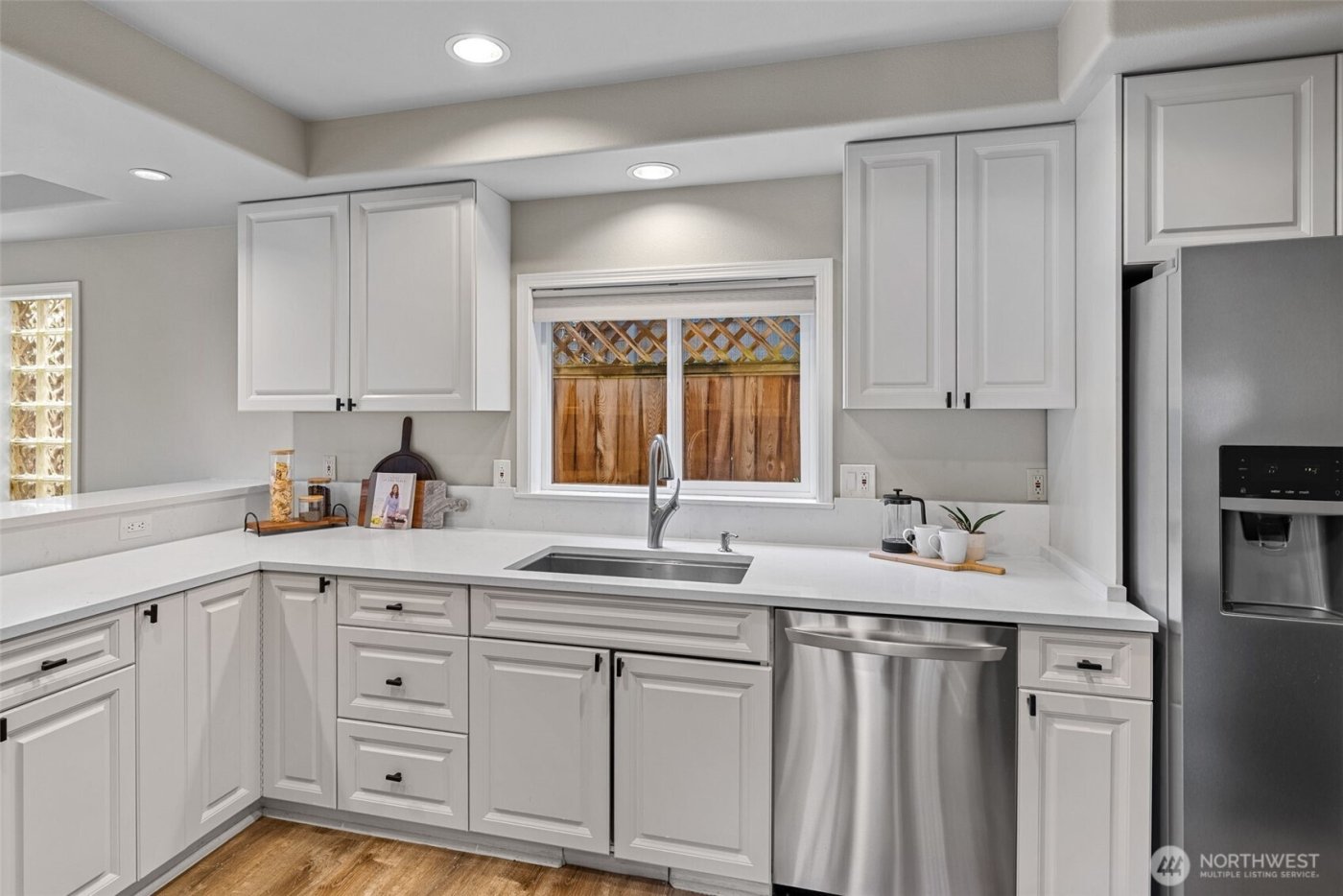 1203 5th Avenue N, Seattle, WA 98109