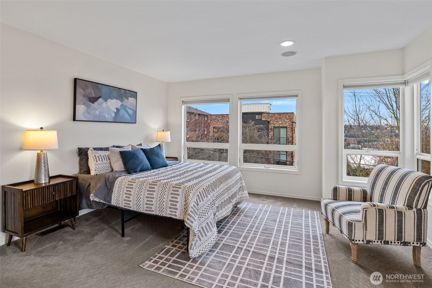 1203 5th Avenue N, Seattle, WA 98109