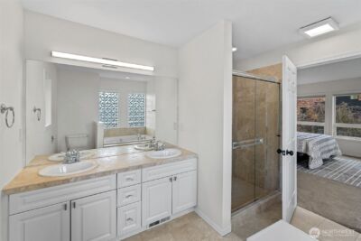 1203 5th Avenue N, Seattle, WA 98109 - Photo 19