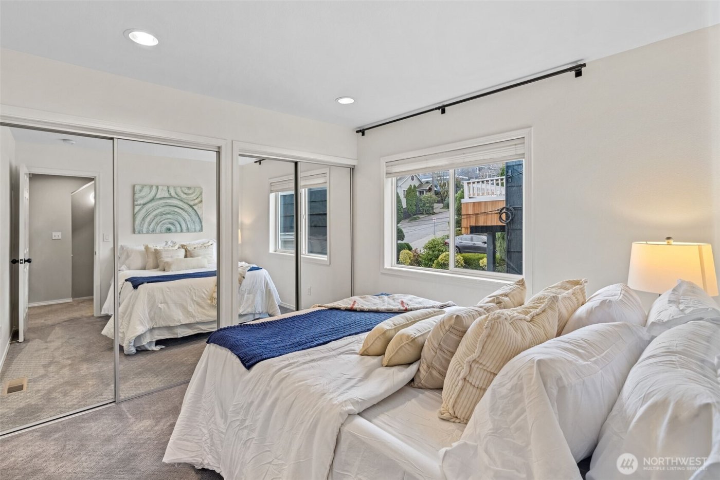 1203 5th Avenue N, Seattle, WA 98109