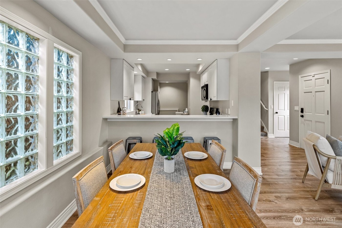 1203 5th Avenue N, Seattle, WA 98109