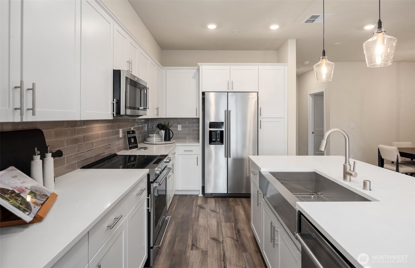 6949 NE 184th Lane #205, Kenmore, WA 98028