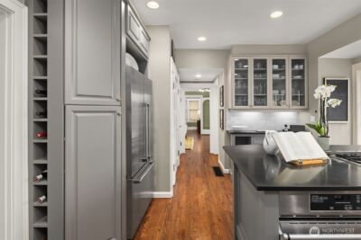 3609 Burke Avenue N, Seattle, WA 98103 - Photo 13