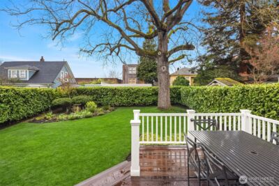 3609 Burke Avenue N, Seattle, WA 98103 - Photo 18