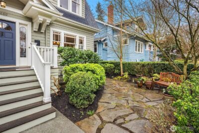 3609 Burke Avenue N, Seattle, WA 98103 - Photo 2