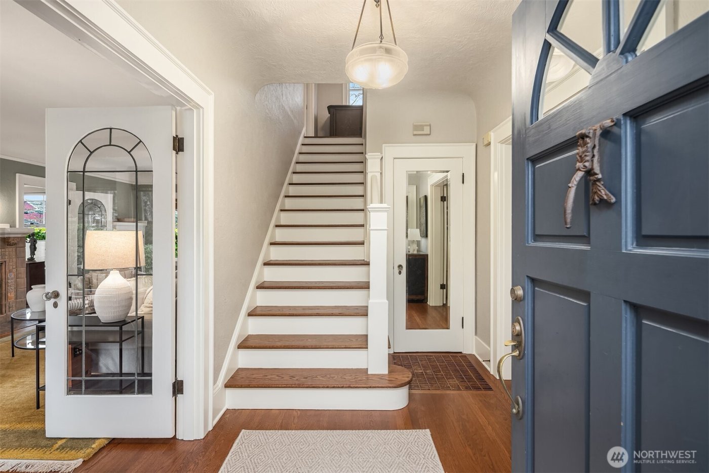 3609 Burke Avenue N, Seattle, WA 98103