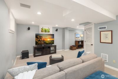 3609 Burke Avenue N, Seattle, WA 98103 - Photo 30