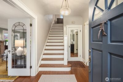 3609 Burke Avenue N, Seattle, WA 98103 - Photo 3