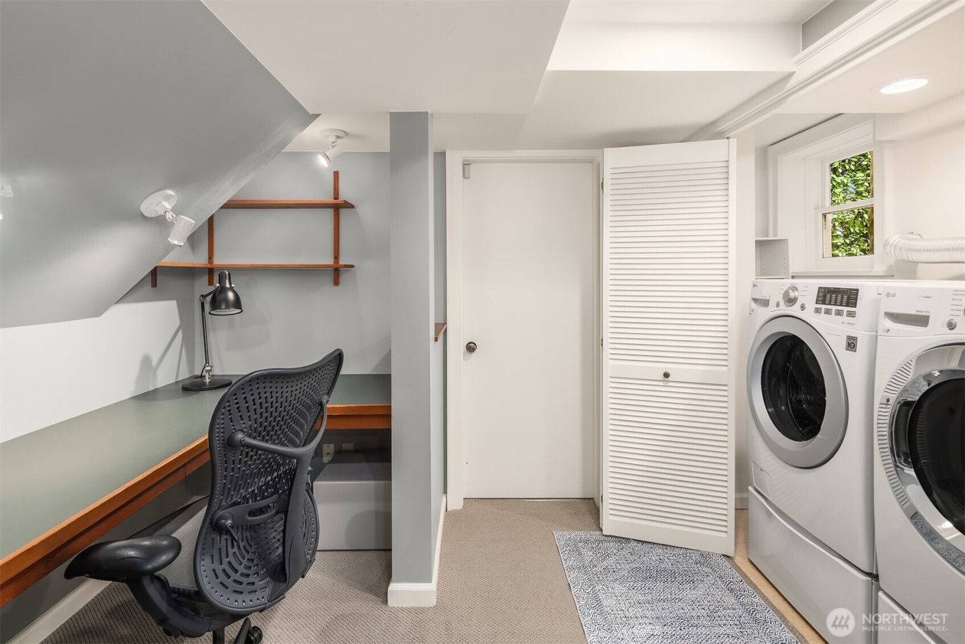 3609 Burke Avenue N, Seattle, WA 98103