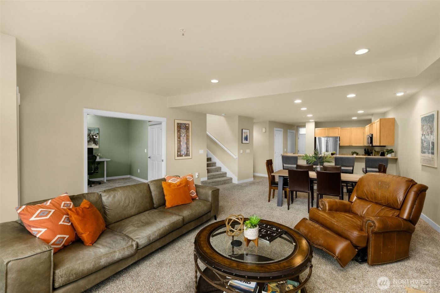 1000 Cabin Creek Lane SW #D304, Issaquah, WA 98027