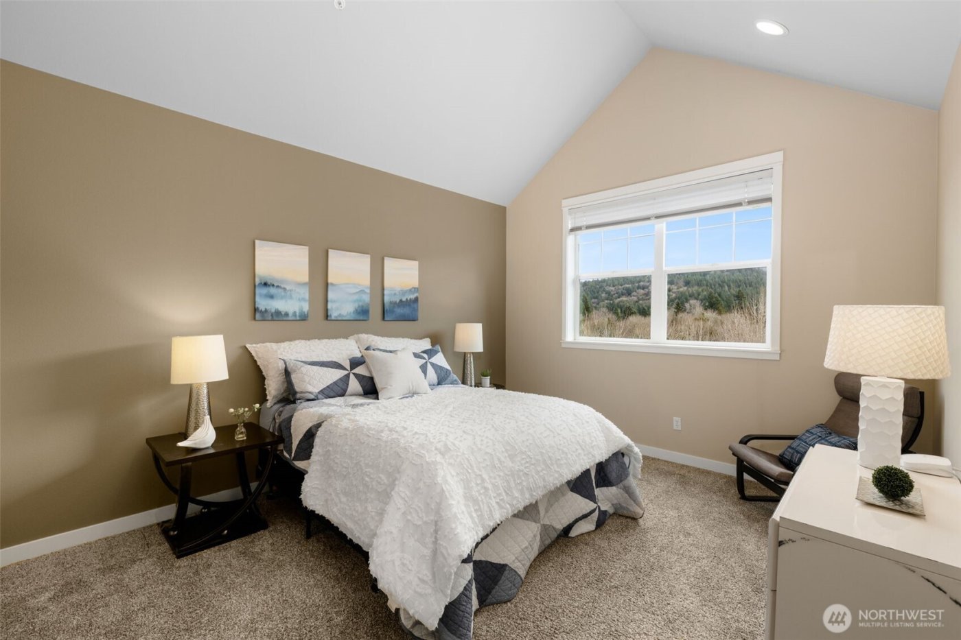 1000 Cabin Creek Lane SW #D304, Issaquah, WA 98027