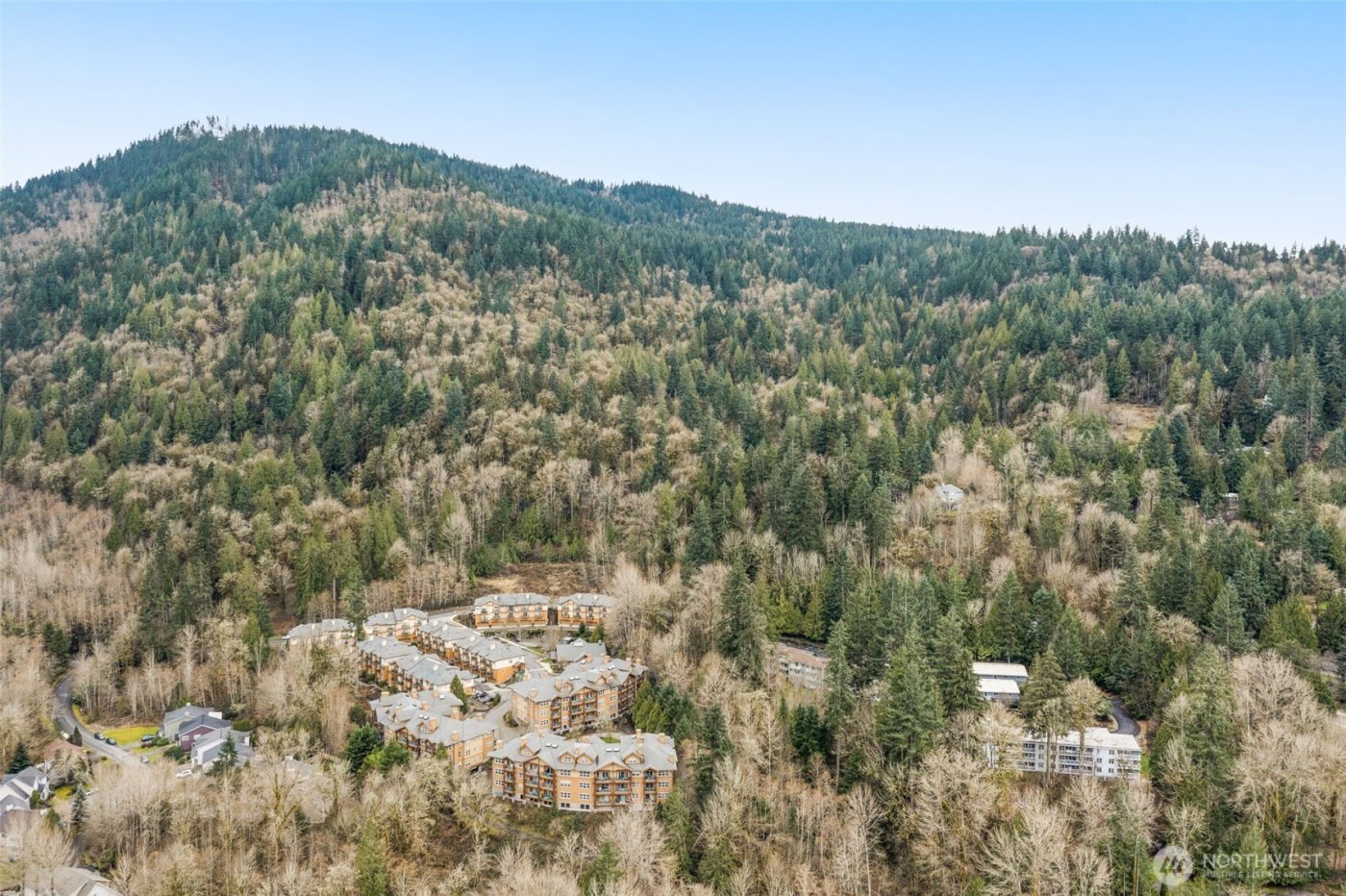 1000 Cabin Creek Lane SW #D304, Issaquah, WA 98027