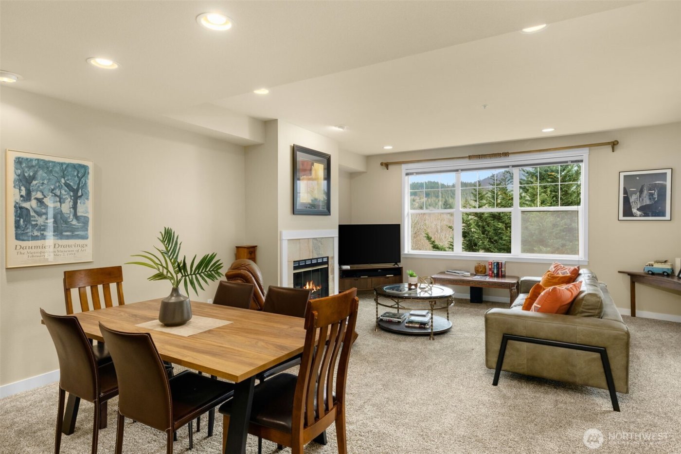 1000 Cabin Creek Lane SW #D304, Issaquah, WA 98027