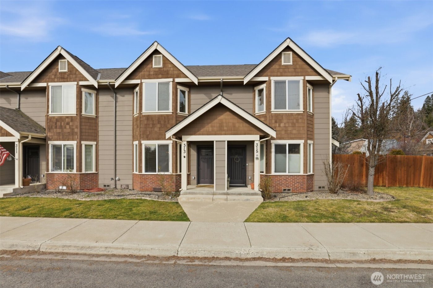 313 N Wright Avenue , Cle Elum, WA 98922