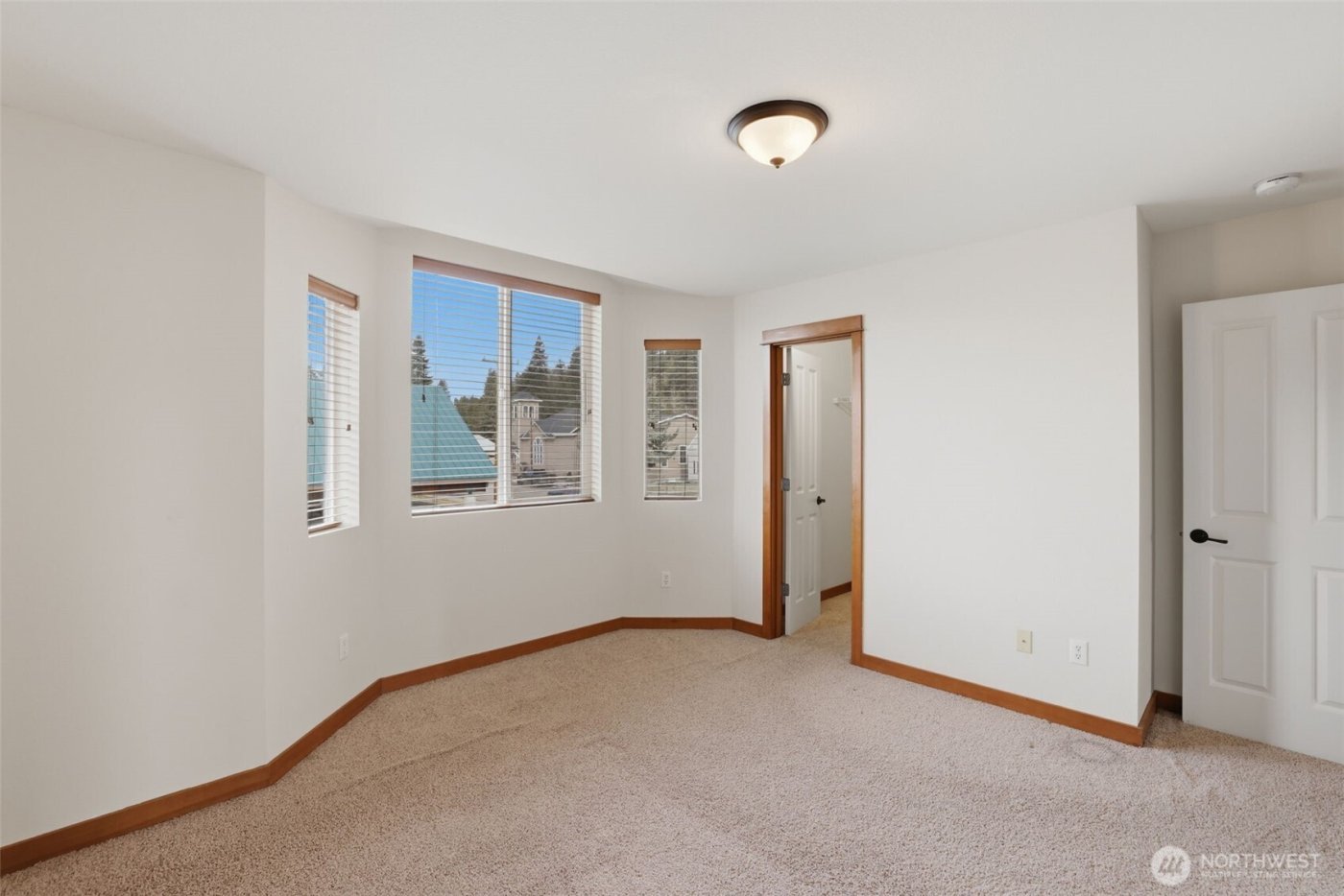 313 N Wright Avenue , Cle Elum, WA 98922