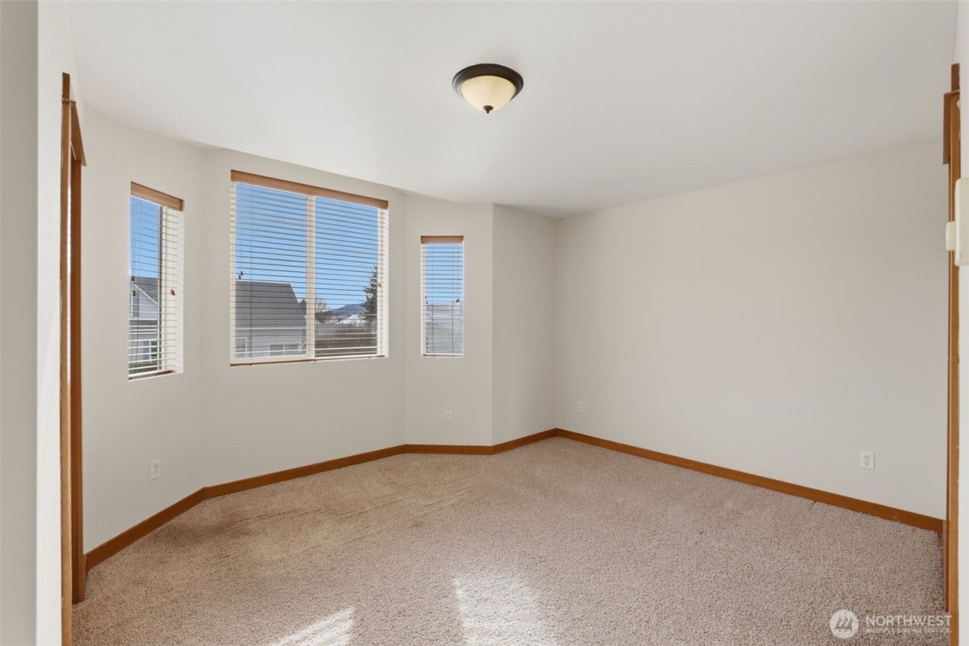 313 N Wright Avenue , Cle Elum, WA 98922