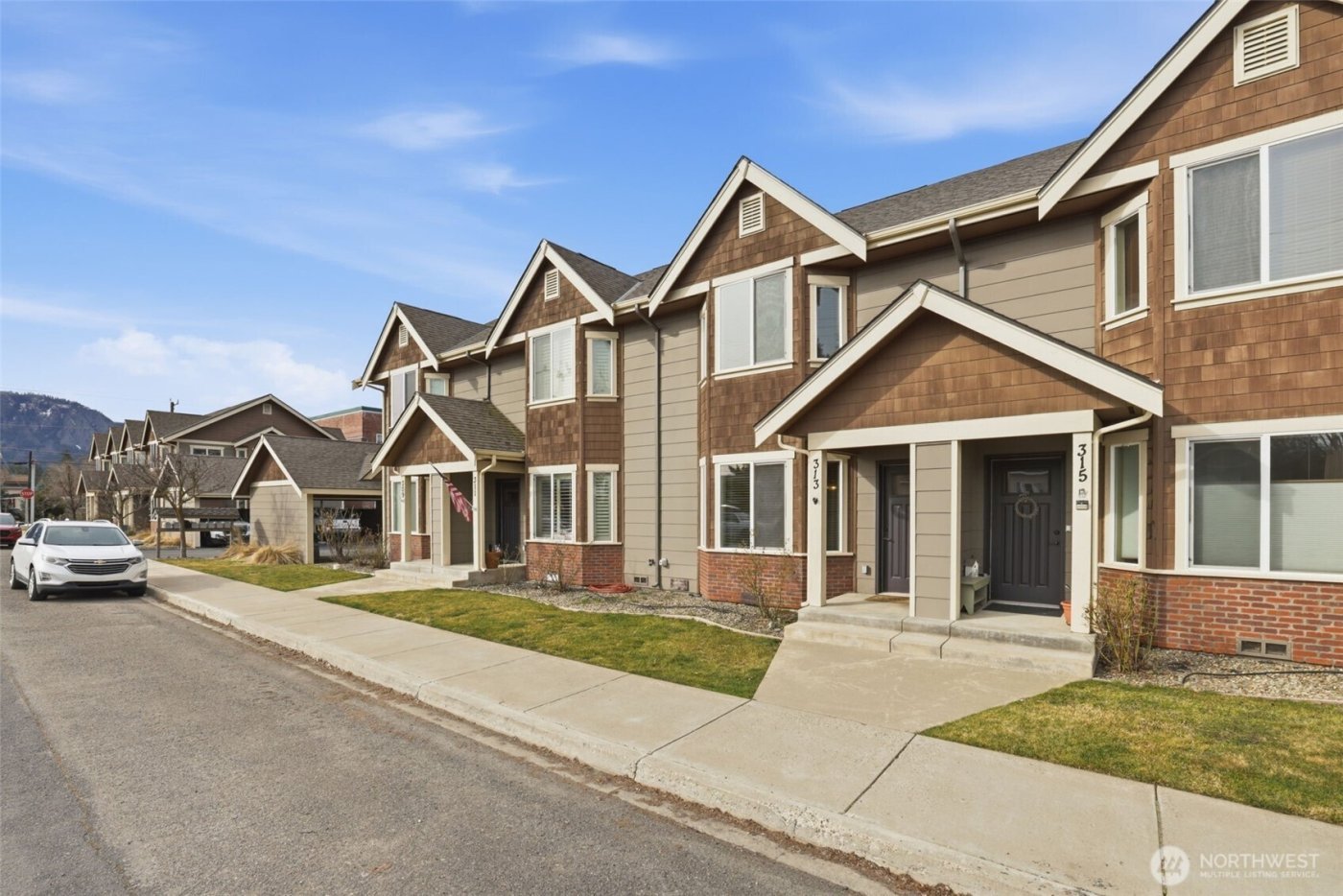 313 N Wright Avenue , Cle Elum, WA 98922