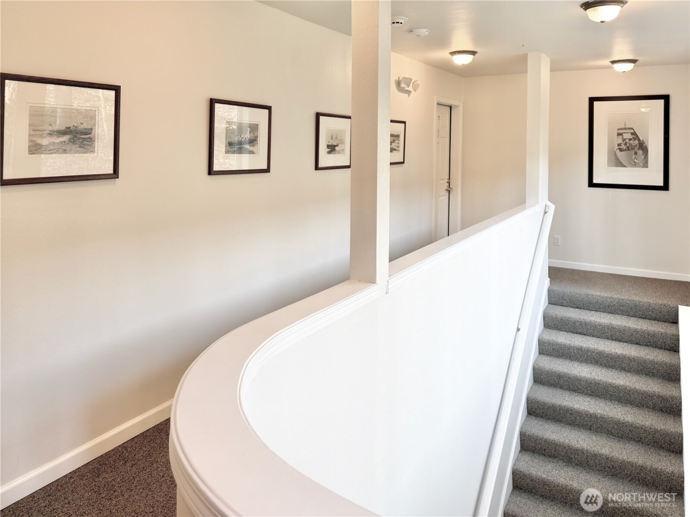 210 10th Street #4, Kirkland, WA 98033