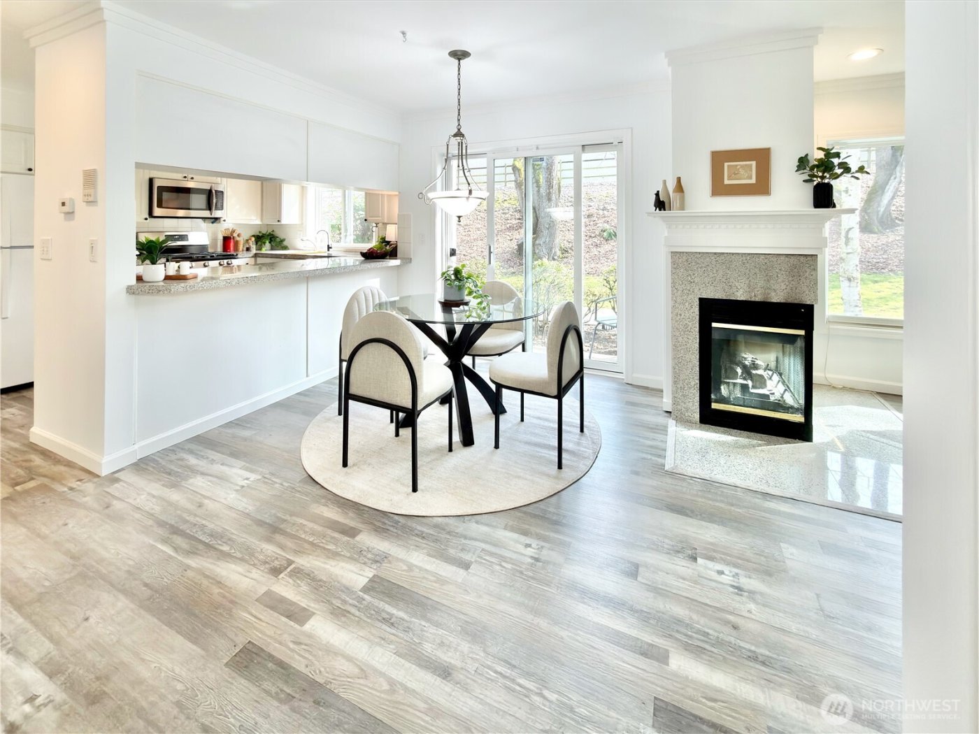 210 10th Street #4, Kirkland, WA 98033