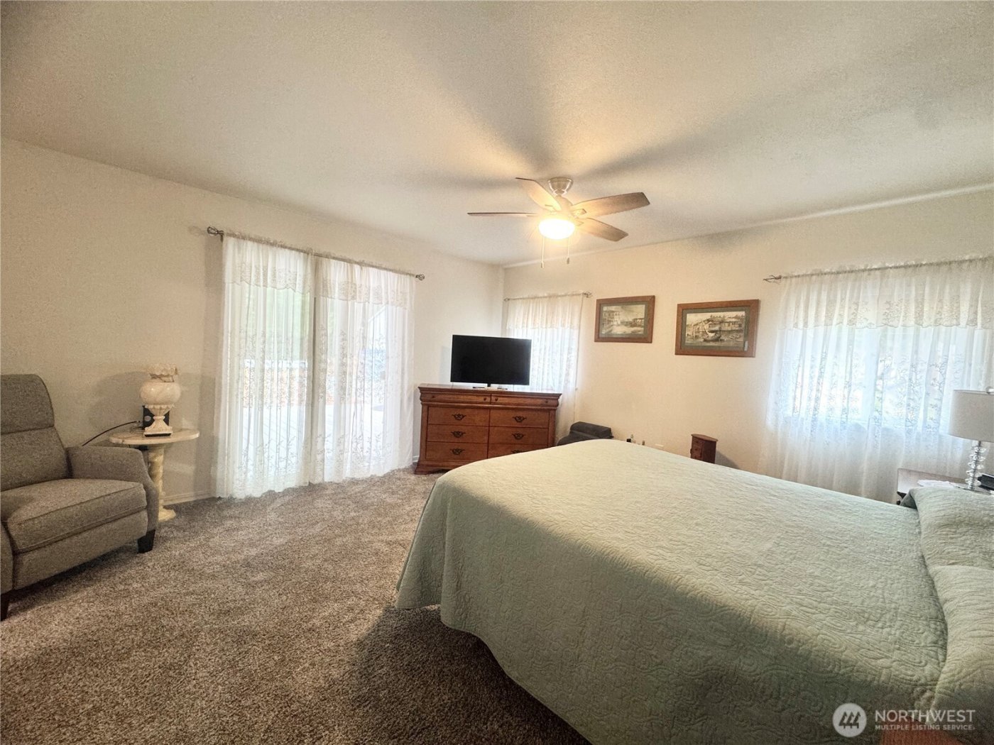 450 E Parkway Blvd , Shelton, WA 98584